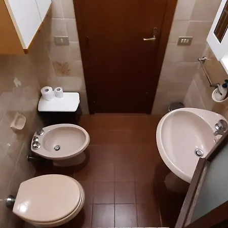 La Casa Dei Nonni A Due Passi Dal Mare.. Κατόλικα