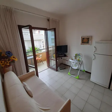 La Casa Dei Nonni A Due Passi Dal Mare.. * Κατόλικα