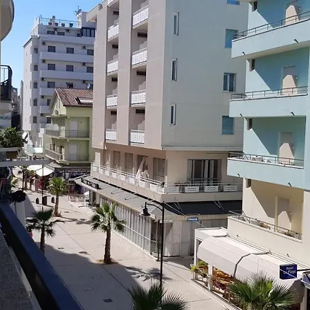 Lägenhet La Casa Dei Nonni A Due Passi Dal Mare.. Cattolica